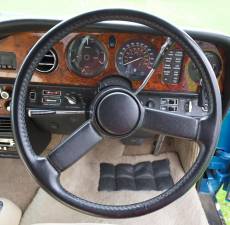 Image 15/29 de Rolls-Royce Corniche I (1980)