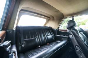 Image 24/37 of Bentley Corniche I (1978)