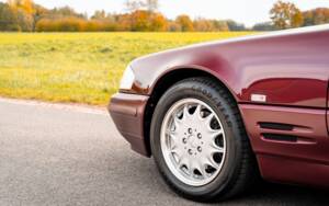 Image 16/47 of Mercedes-Benz SL 280 (1996)