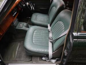 Imagen 12/18 de Jaguar Mk II 2.4 (1967)