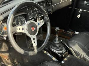 Image 5/17 de MG MGB GT (1967)
