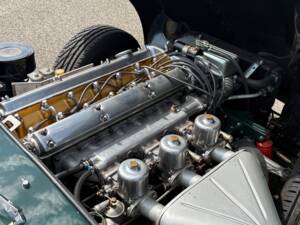 Afbeelding 16/28 van Jaguar E-Type 4.2 (1966)