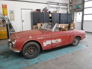 Immagine 2/50 di Datsun Fairlady 1600 (1966)