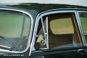 Bild 26/33 von Jaguar 420 G (1970)