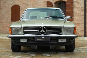 Image 3/50 de Mercedes-Benz 500 SLC (1984)
