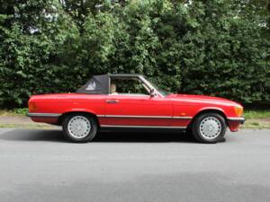 Image 8/20 de Mercedes-Benz 420 SL (1989)