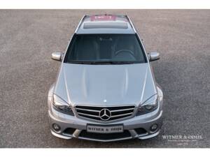 Imagen 7/40 de Mercedes-Benz C 63 AMG T (2009)