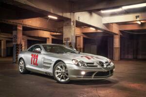 Image 8/61 of Mercedes-Benz SLR McLaren (2004)