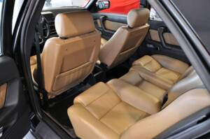 Obraz 17/34 pojazdu Alfa Romeo 164 3.0 24V Q4 (1996)