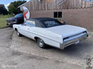 Image 13/50 of Pontiac Parisienne (1967)