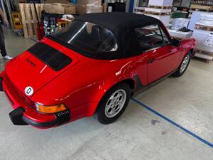 Bild 39/41 von Porsche 911 Carrera 3.2 (1984)