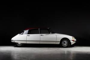 Immagine 1/34 di Citroën ID 19 (1966)