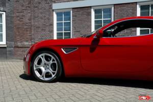 Bild 6/16 von Alfa Romeo 8C Competizione (2008)