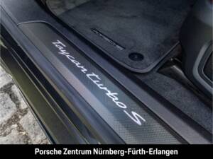 Obraz 43/49 pojazdu Porsche Taycan Turbo S Cross Turismo (2021)