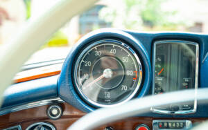 Bild 34/47 von Mercedes-Benz 280 SE (1969)