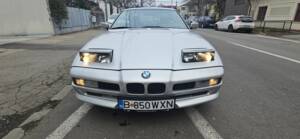 Image 2/7 of BMW 850i (1990)
