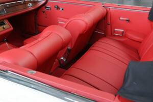 Image 29/50 of Mercedes-Benz 280 SE 3,5 (1969)