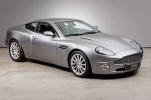 Bild 3/29 von Aston Martin V12 Vanquish (2001)