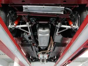Image 5/50 de Jaguar E-Type (1968)