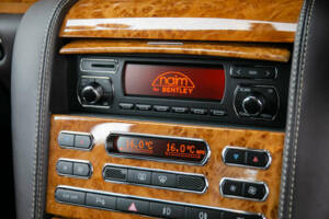 Bild 37/50 von Bentley Arnage T (2009)