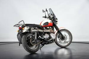 Image 4/50 of Triumph DUMMY (2014)