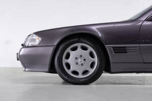 Image 25/37 of Mercedes-Benz SL 320 (1993)