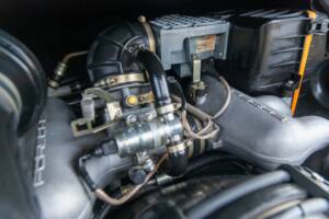 Bild 34/50 von Porsche 911 Carrera 3.2 "25 Jahre 911" (1988)