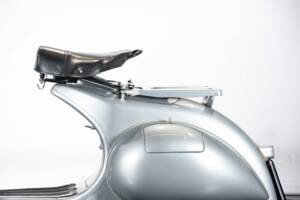 Image 17/45 of Piaggio Vespa 150 (1958)