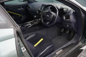 Bild 12/50 von Aston Martin V8 Vantage AMR (2020)