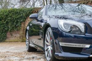 Immagine 37/50 di Mercedes-Benz SL 63 AMG (2012)