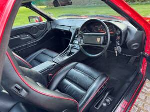 Image 21/33 of Porsche 928 S4 (1989)