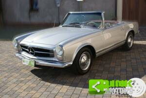 Image 7/10 de Mercedes-Benz 230 SL (1967)