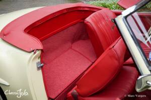 Image 12/61 of Mercedes-Benz 190 SL (1959)
