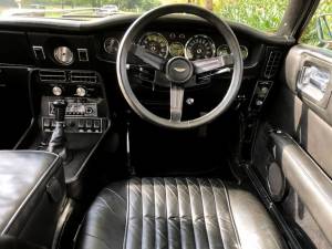 Image 30/42 of Aston Martin Vantage (1973)