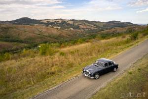 Image 3/50 of Daimler 2.5 Litre V8 (1965)