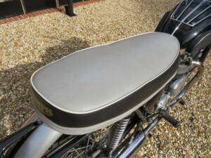 Image 14/40 of Triumph DUMMY (1959)