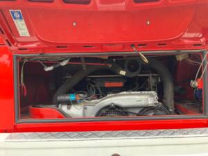 Bild 21/28 von Volkswagen T2b Kleinbus (1976)