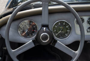 Image 16/28 of Daimler SP 250 (1961)