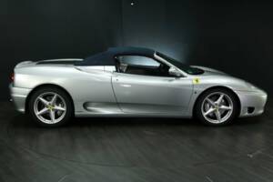Immagine 7/50 di Ferrari 360 Spider (2003)