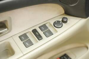 Immagine 34/50 di Audi A8 4.2 quattro (1995)