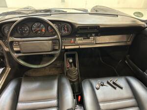 Bild 11/32 von Porsche 911 Carrera 3.2 (WTL) (1985)