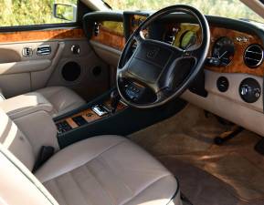 Bild 27/50 von Bentley Continental R (1996)