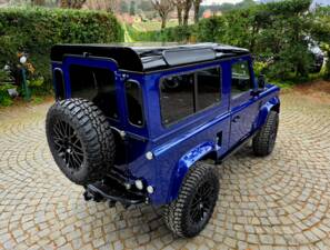 Bild 10/22 von Land Rover Defender 110 Turbo Diesel (1987)