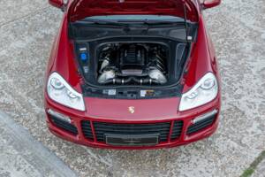 Image 39/45 of Porsche Cayenne Turbo (2009)
