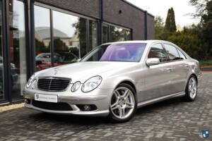 Bild 1/84 von Mercedes-Benz E 55 AMG (2002)