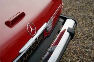 Bild 39/50 von Mercedes-Benz 500 SL (1983)