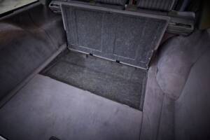Image 57/100 of Mercedes-Benz 230 TE (1990)