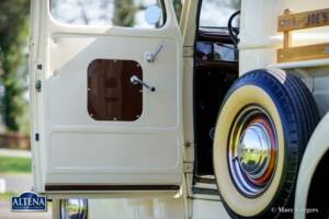 Image 6/31 de Ford Pickup (1946)