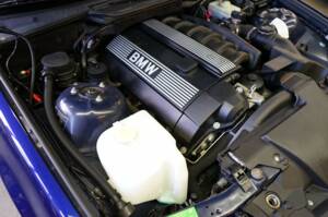 Image 30/33 of BMW 323ti Compact (1999)