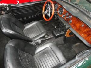 Bild 33/33 von Triumph TR 6 PI (1973)